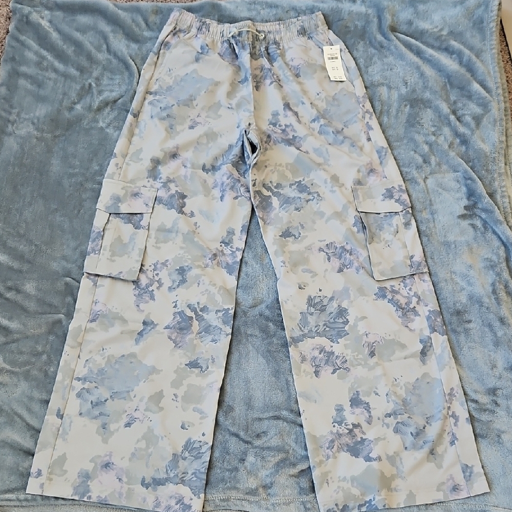 Floral Cargo Pants in Blue and Gray